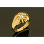 An 18 ct yellow gold gentleman's ring, set with a diamond weighing +/- 1.07 carats. Ring Size T.