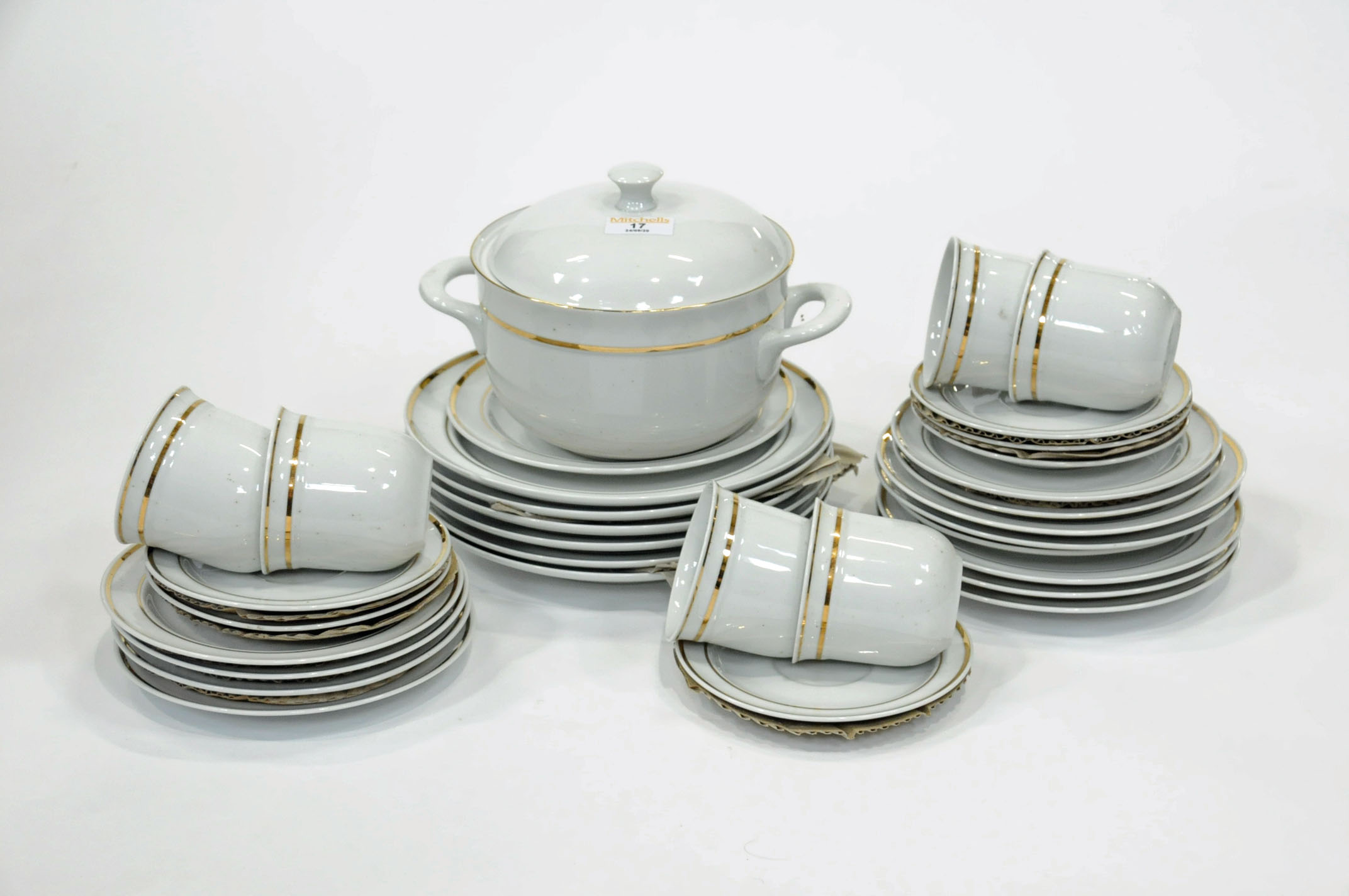 30 piece tea and dinner service