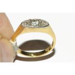 18 ct gold and diamond ring, weight approx 5.