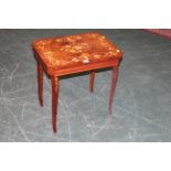 Italian style musical table with lift up top