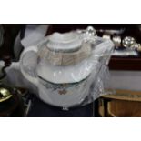 Boxed Royal Doulton Juno pattern teapot