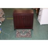 Hostess trolley and green patterned runner,