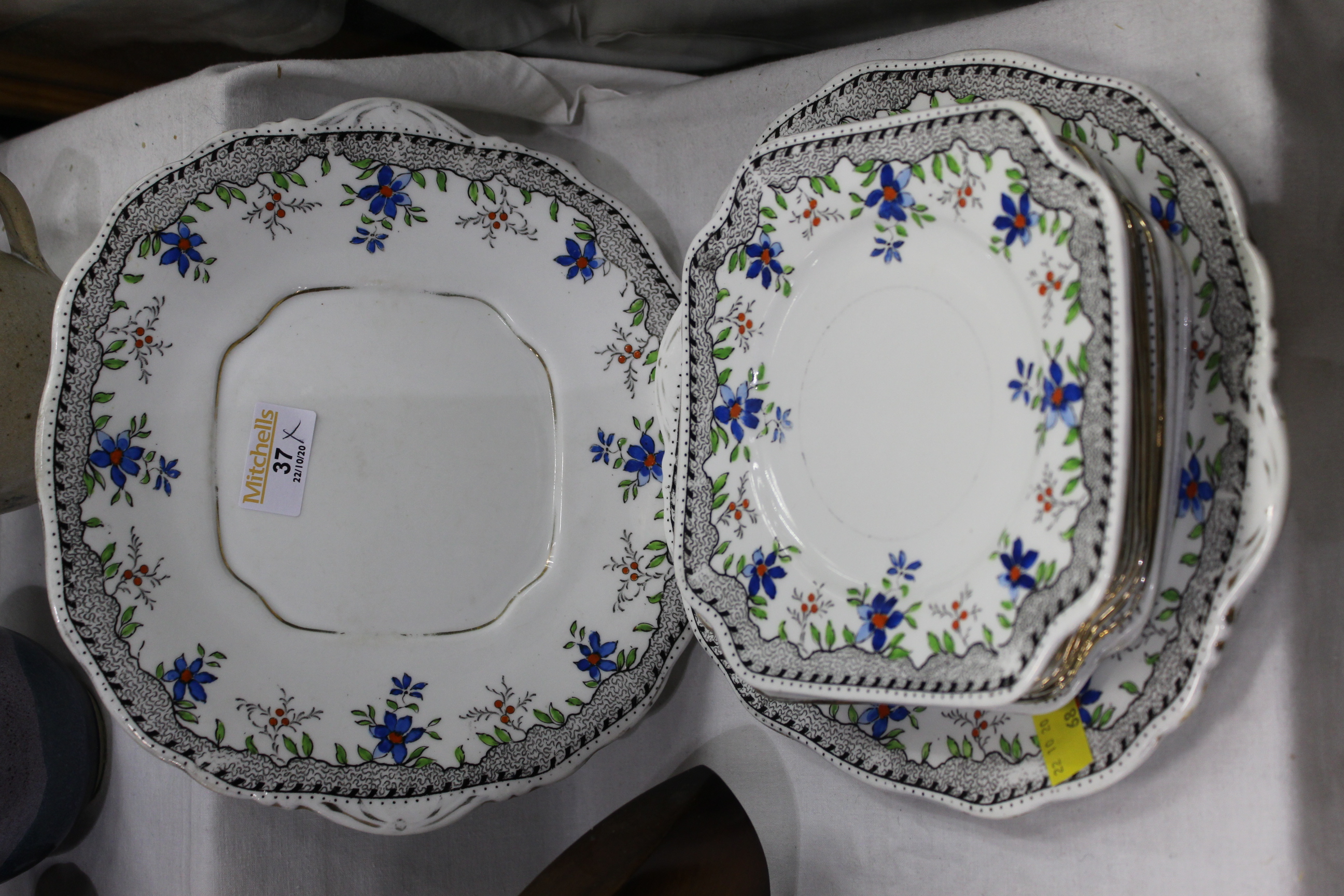 Salisbury China Sterling pattern 9 tea plates and 2 matching sandwich plates