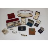 Costume jewellery, synthetic pearls, brooches, 1930's Police Wrestling mounted medallions,