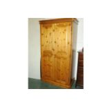 Pine wardrobe to match Lot 742