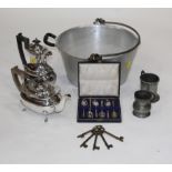 Metal jam pan, height including handle 36 cm, pewter tankard, measure, vintage keys,