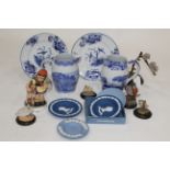 Box of Wedgwood, 2 Spode jugs, Hummel figurine,