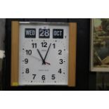 Grayson automatic calendar clock
