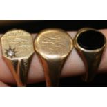 Three 9 ct gold rings, total weight +/- 12.