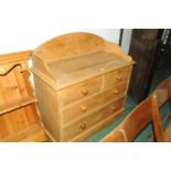 Victorian stripped pine washstand with 2/2 drawers and turned handles