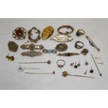 Bag of gold coloured and other jewellery to include lockets,