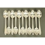 A set of eleven Irish silver teaspoons Dublin 1883, maker probably John Smyth. 184 grams.