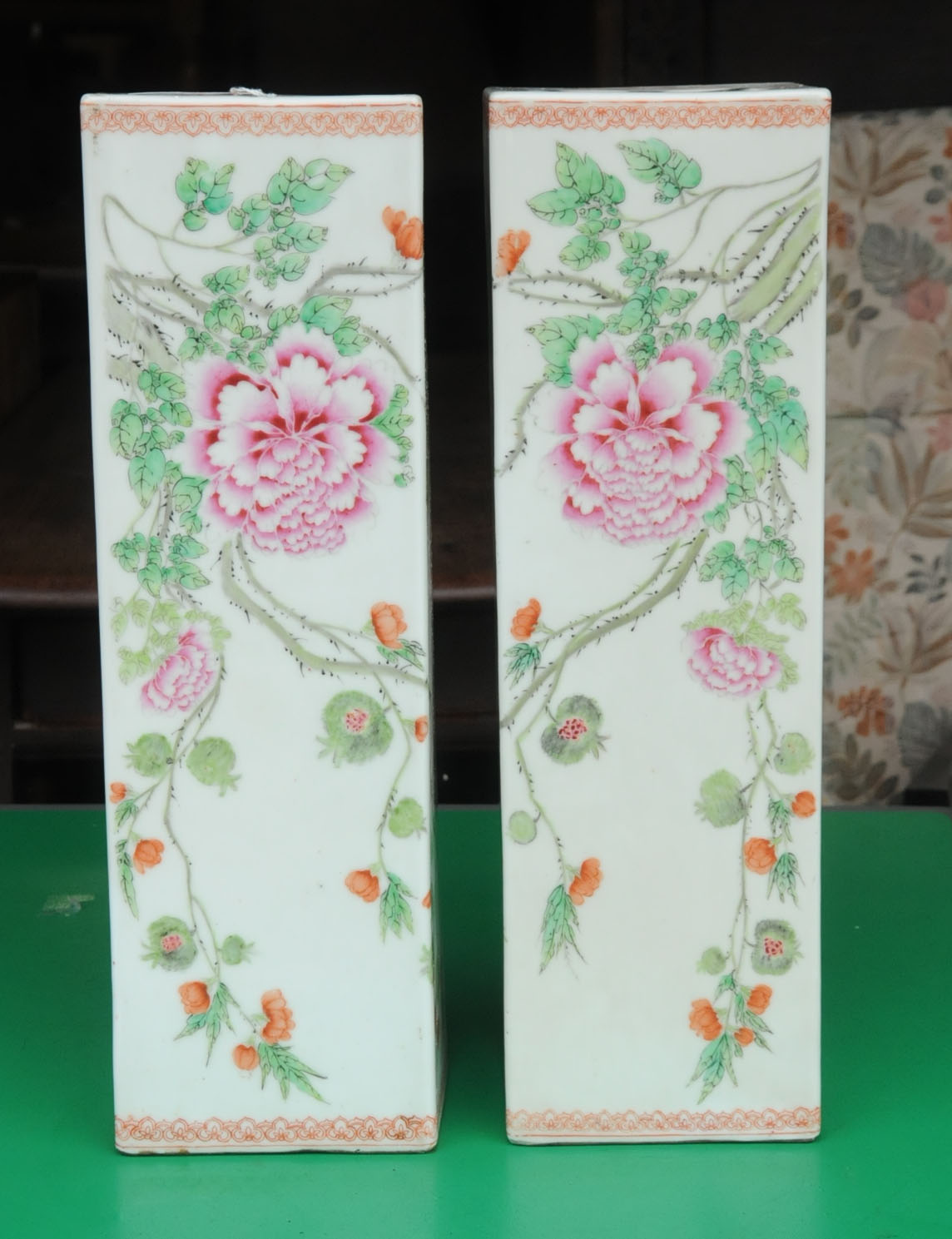 A pair of Chinese rectangular tall stands, decorated with chrysanthemum and birds. Height 42 cm. - Image 4 of 7