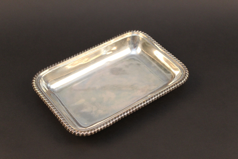 An early 20th century silver entree dish - Image 9 of 9