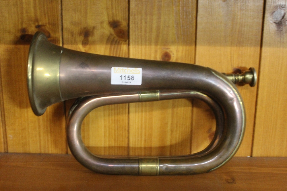 A copper and brass bugle, traditional fo - Image 3 of 6