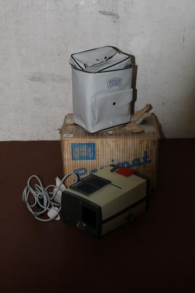 A Braun Paximat 200 projector. Boxed. - Image 5 of 8