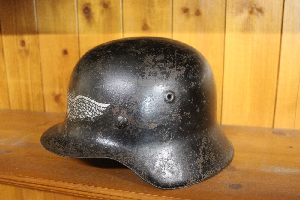 A Second World War German Luftschutz hel - Image 9 of 21