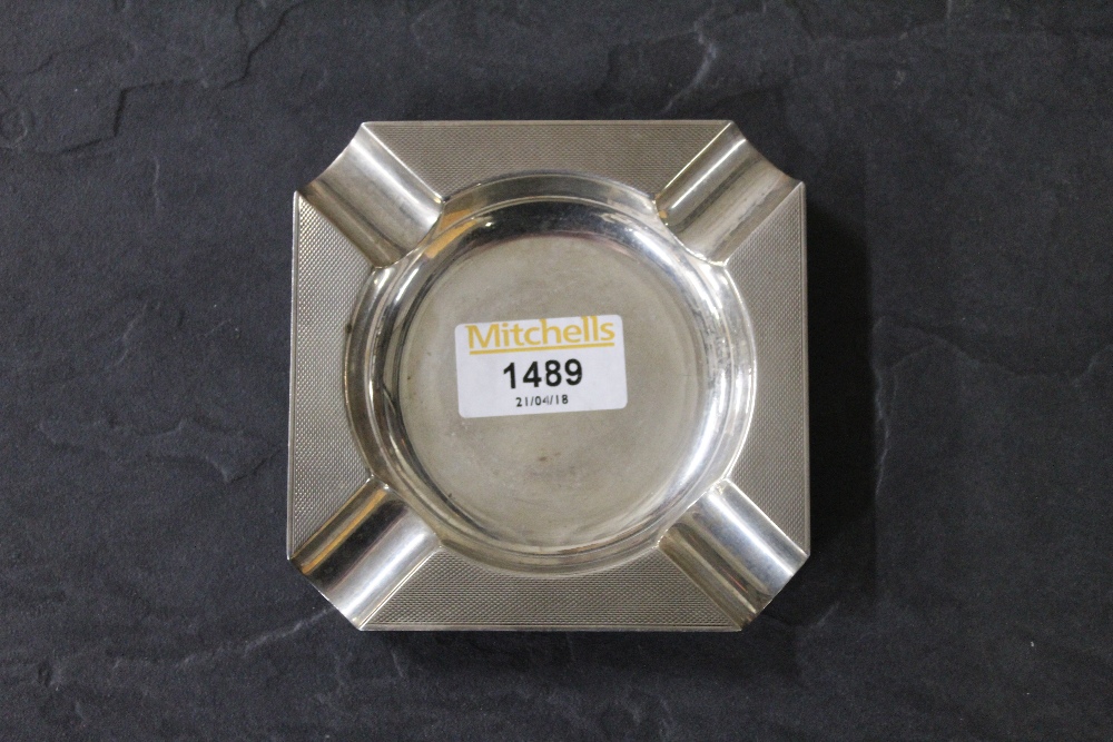 A 1960's silver ashtray with engine turn - Image 3 of 8