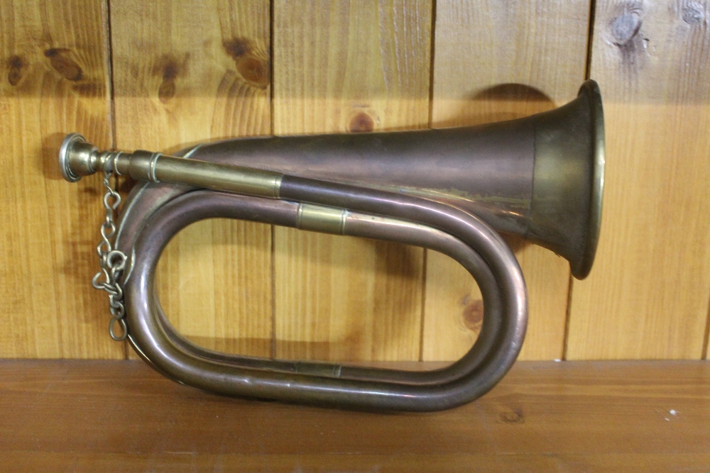 A copper and brass bugle, traditional fo - Image 4 of 6