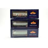 Bachmann 00 Gauge trio of 46 Tonne Wall Vans in Railfreight Livery, one with graffiti. Excellent