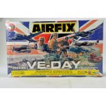 Airfix 1/72 plastic model kit comprising VE-Day Set. Sealed