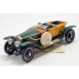Franklin Mint 1/24 precision issue comprising 1914 Rolls Royce Woodbody. Repair Needed.