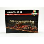 Italeri 1/87 plastic model kit comprising 8702 Lokomotive BR50. Complete.
