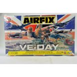 Airfix 1/72 plastic model kit comprising VE-Day Set. Sealed