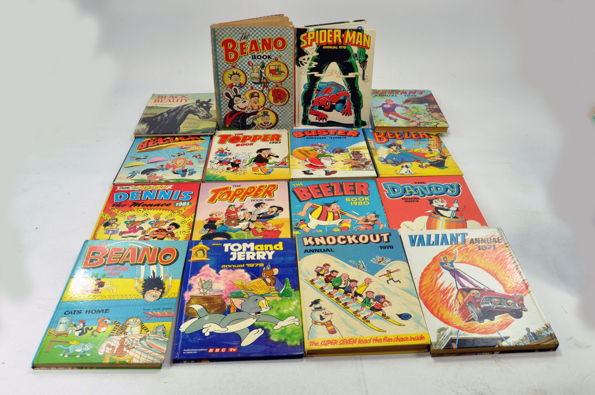 A high quality group of annuals including Beano, Spiderman and other TV Related Marvel etc