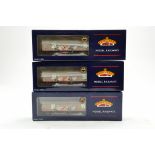 Bachmann 00 Gauge trio of 46 Tonne Wall Vans in Railfreight Livery with graffiti. Excellent to