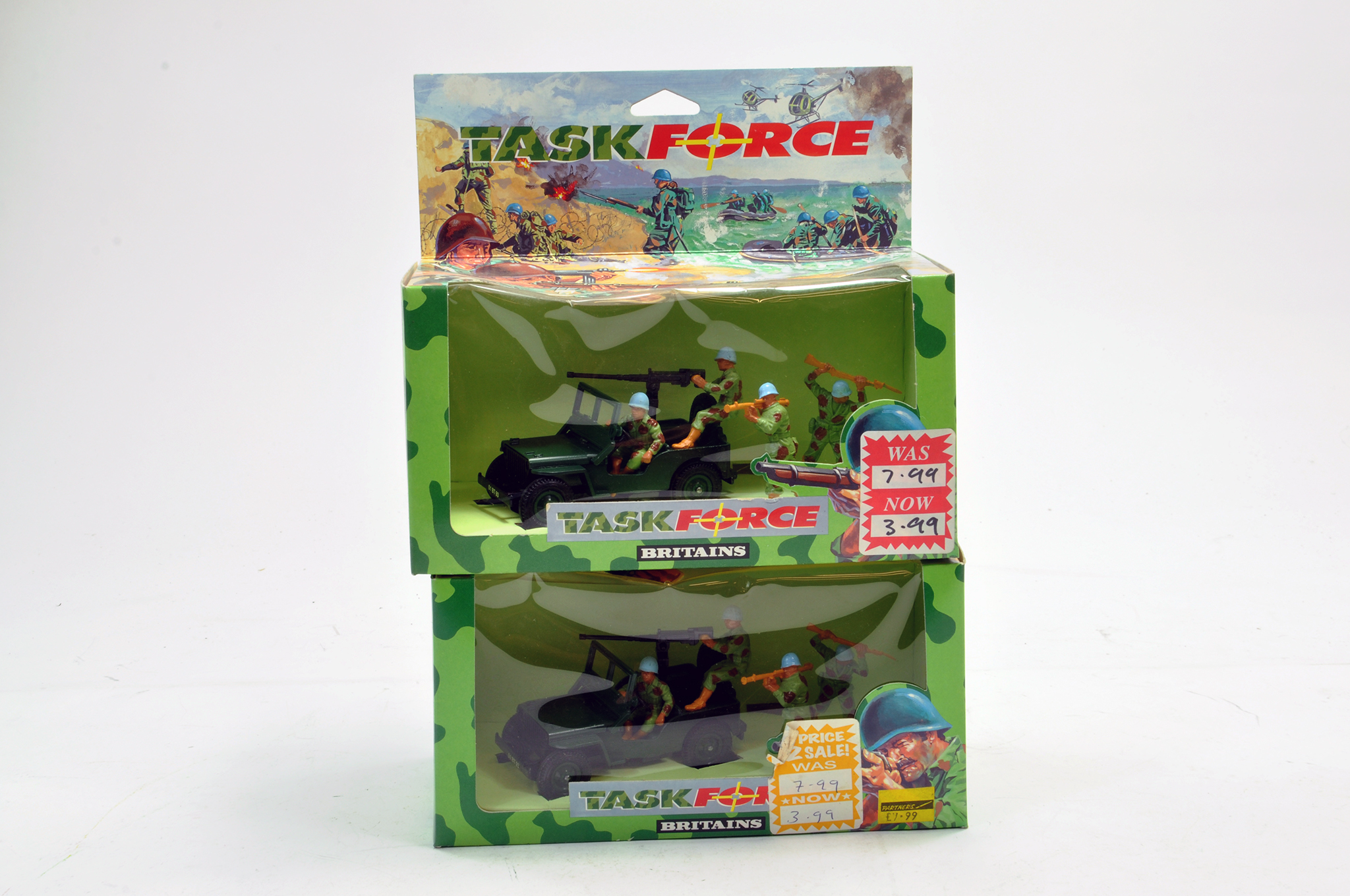 Britains Taskforce No. 7610 x 2 comprising Camoflaged Jeep, Gun Crew and Action Figures. Excellent