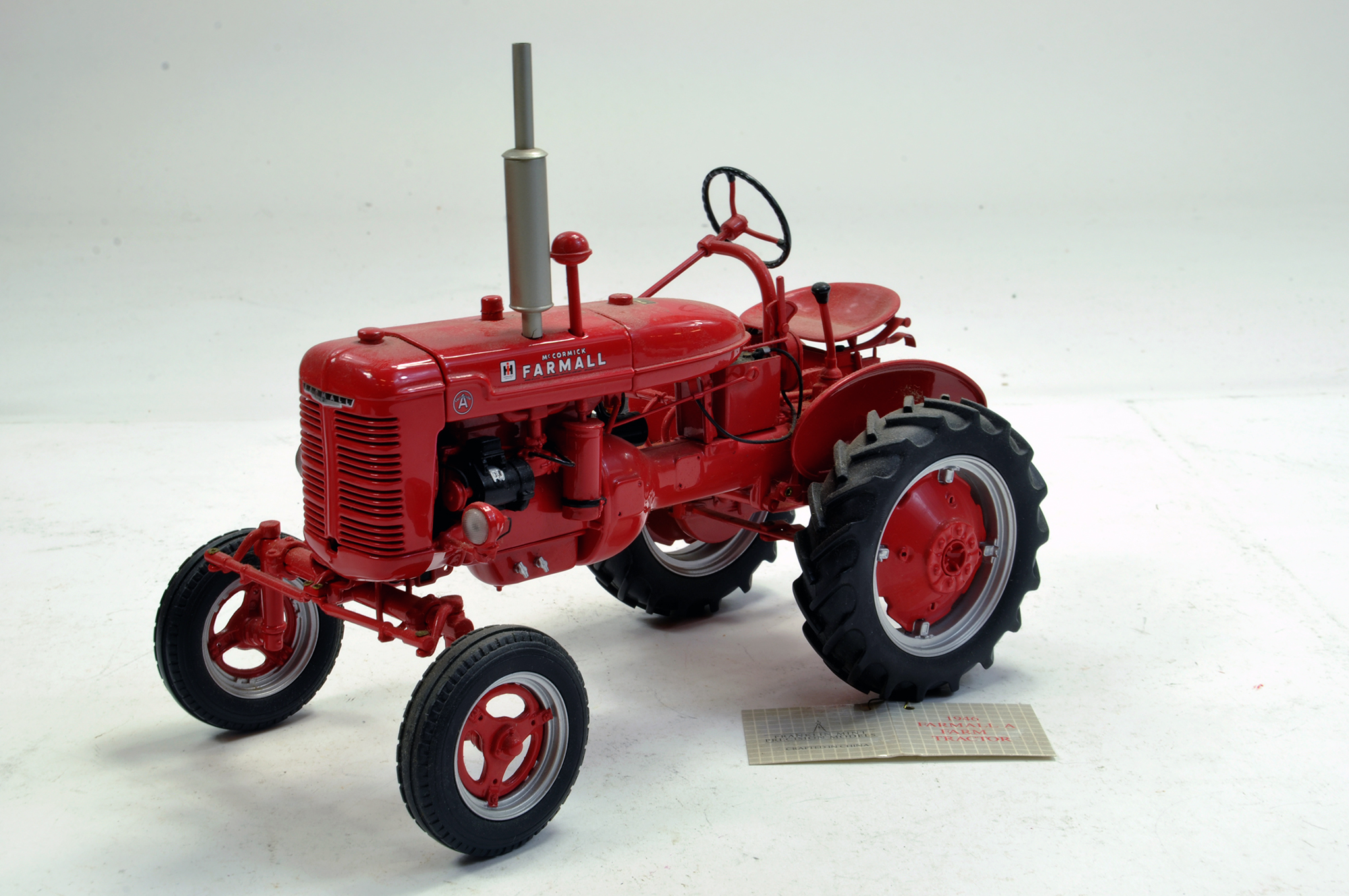 Franklin Mint 1/12 Farmall A Tractor Precision Detail. No Box/Boxes but complete and excellent. No