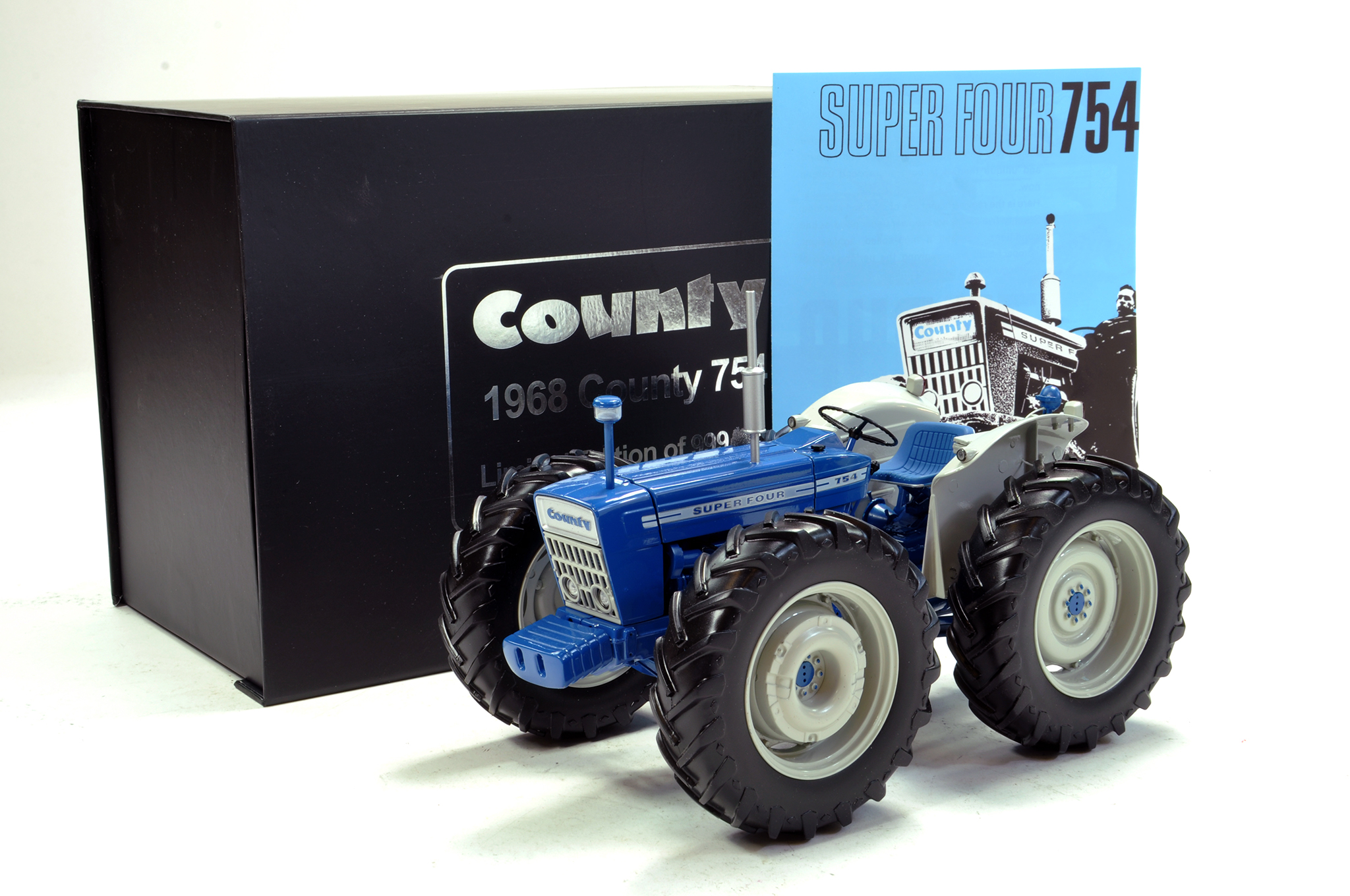 UH 1/16 County 754 Super Four Limited Edition Tractor. Looks to be near mint, likely to have not