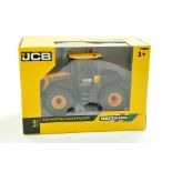 Britains 1/32 Farm Issue comprising JCB Fastrac 4220 Tractor. Excellent, complete and looks to be