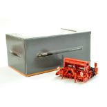 Universal Hobbies 1/32 Kuhn Combinliner Sitera 3000 Drill and HR304 attachment. Excellent,