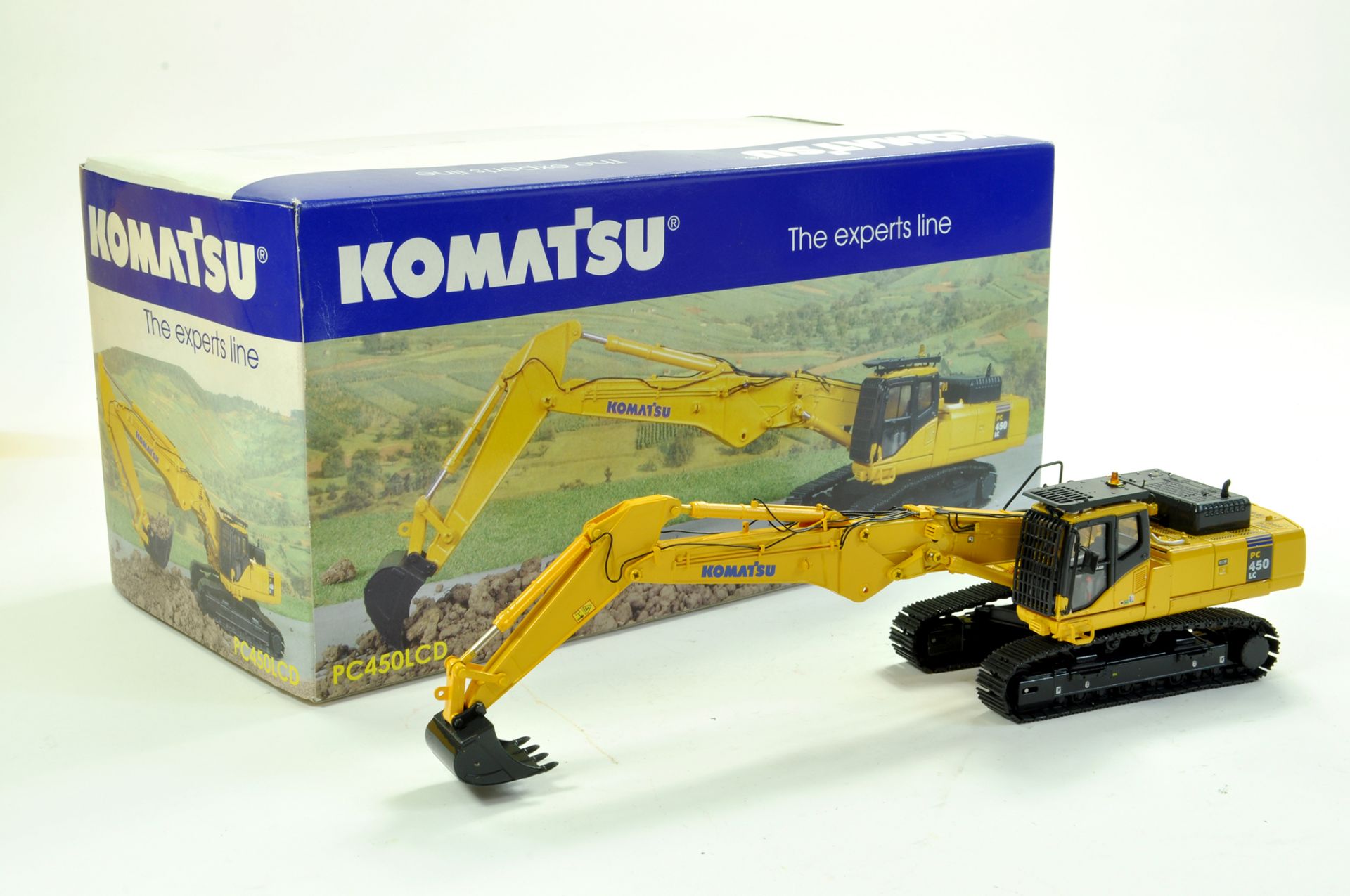 Universal Hobbies 1/50 Komatsu PC450LCD Tracked Excavator. Excellent, complete and with original