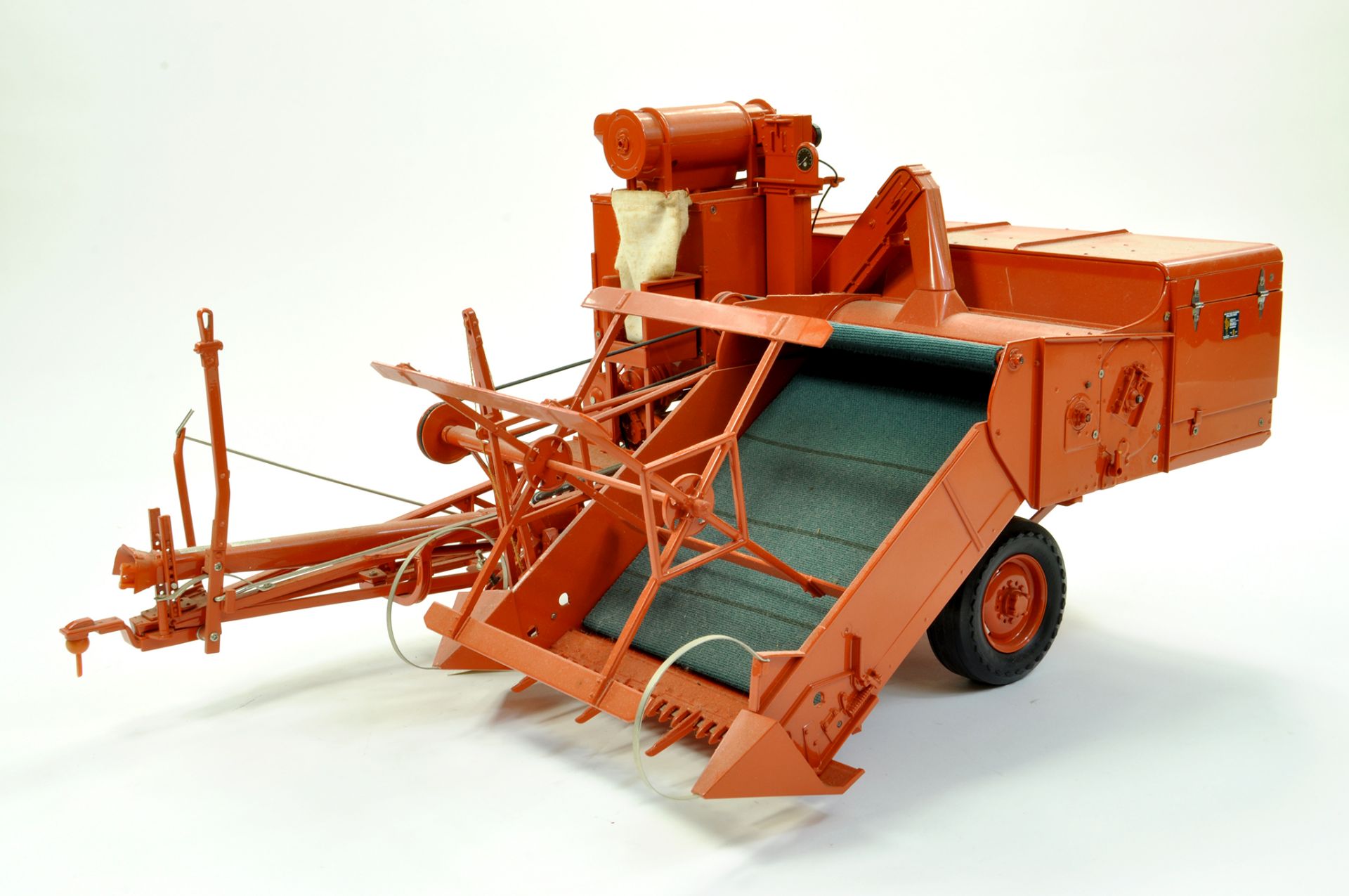 Franklin Mint 1/12 Precision Farm issue comprising Allis Chalmers Type 60A All Crop Combine