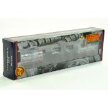Model Railway H0 00 issue comprising Bachmann No. 33-525 Tank Traffic Classics, Shell and BP.