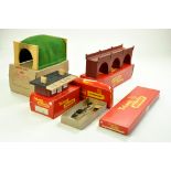 Model Railway H0 00 issues comprising Impressive group of trackside accessories including Tunnel,