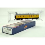 Model Railway H0 00 issue comprising Bachmann No. 34-325Y 50Ft Parcel Van in Engineers Yellow.