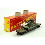 Model Railway H0 00 issues comprising Triang No. R568 Battlespace Assault Tank Transporter Wagon.