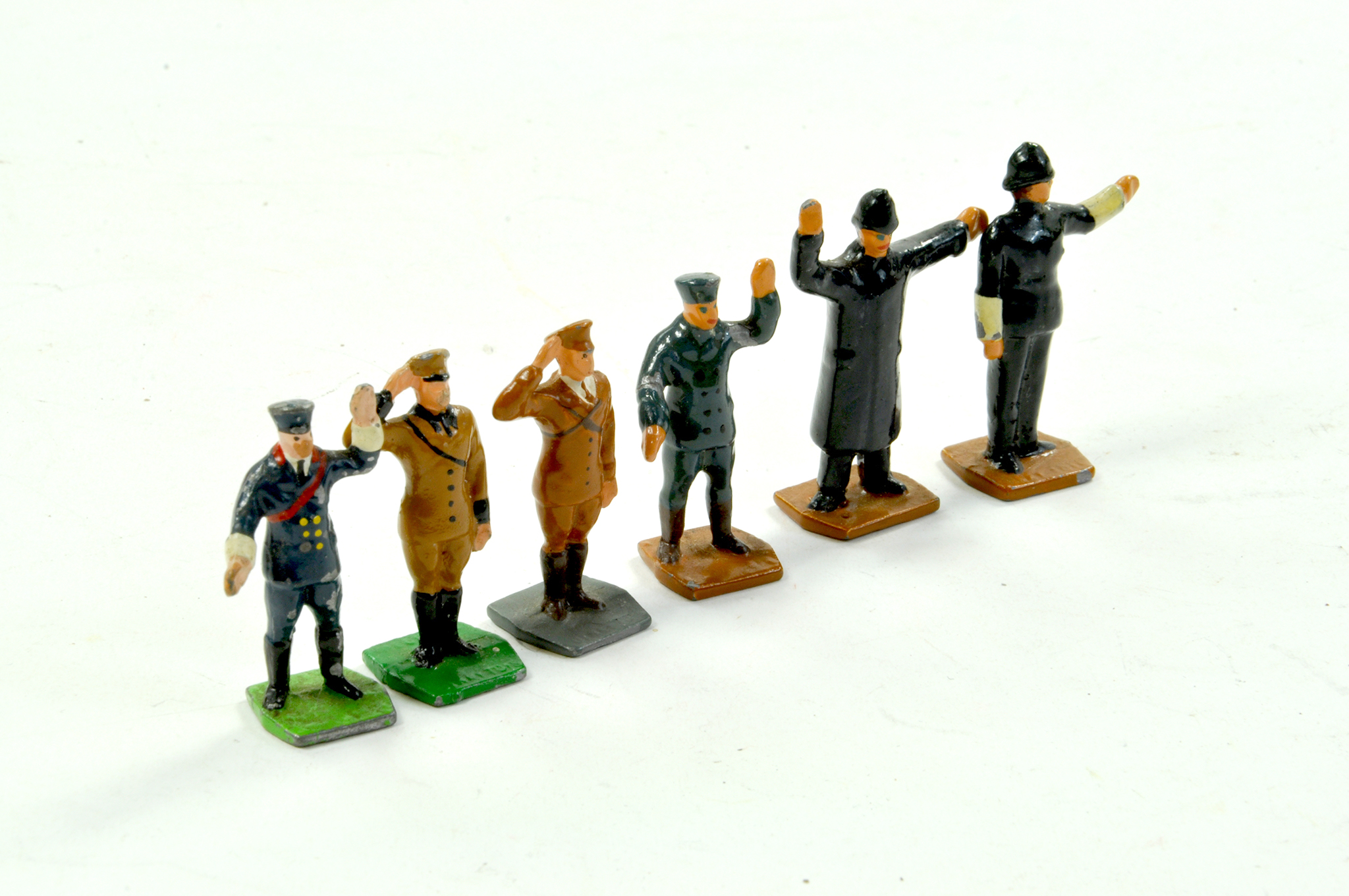 A group of metal Civillian and Military H0 00 scale figures. Display brightly, hence generally