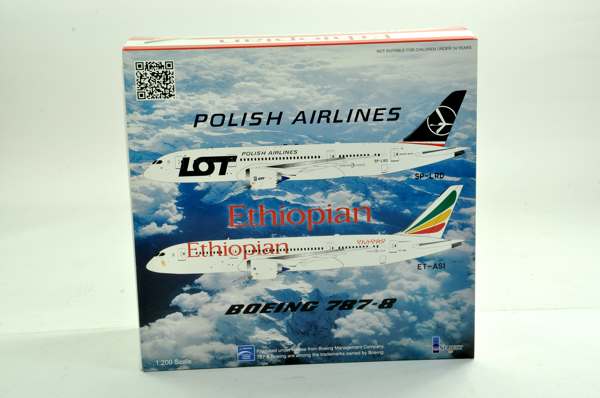 Model Aircraft Issue comprising 1/200 issue, Inflight Boeing 787-8. Note important condition