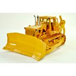 First Gear 1/25 Construction issue comprising Allis Chalmers HD41 Crawler Tractor with Dozer and