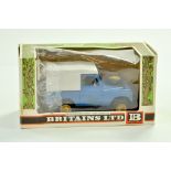 Britains 1/32 Farm issue comprising No. 9571 Land Rover. Appears good to very good, in a fair to