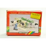 Britains 1/32 Farm issue comprising No. 4710 Milking Parlour. Appears complete hence very good to