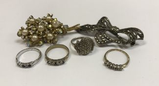 Four various ladies dress rings,