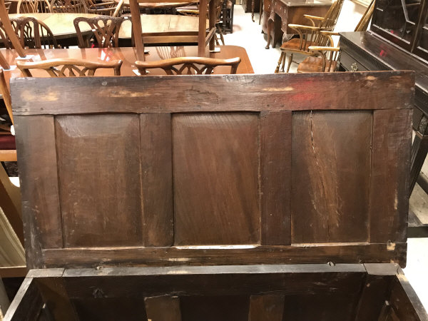 A circa 1700 oak coffer, - Image 11 of 22