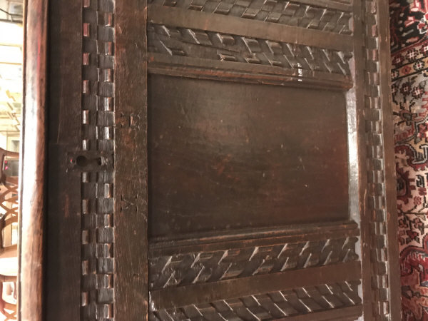 A circa 1700 oak coffer, - Image 5 of 22