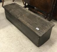 A 17th Century oak hutch or coffer of small slim proportions CONDITION REPORTS